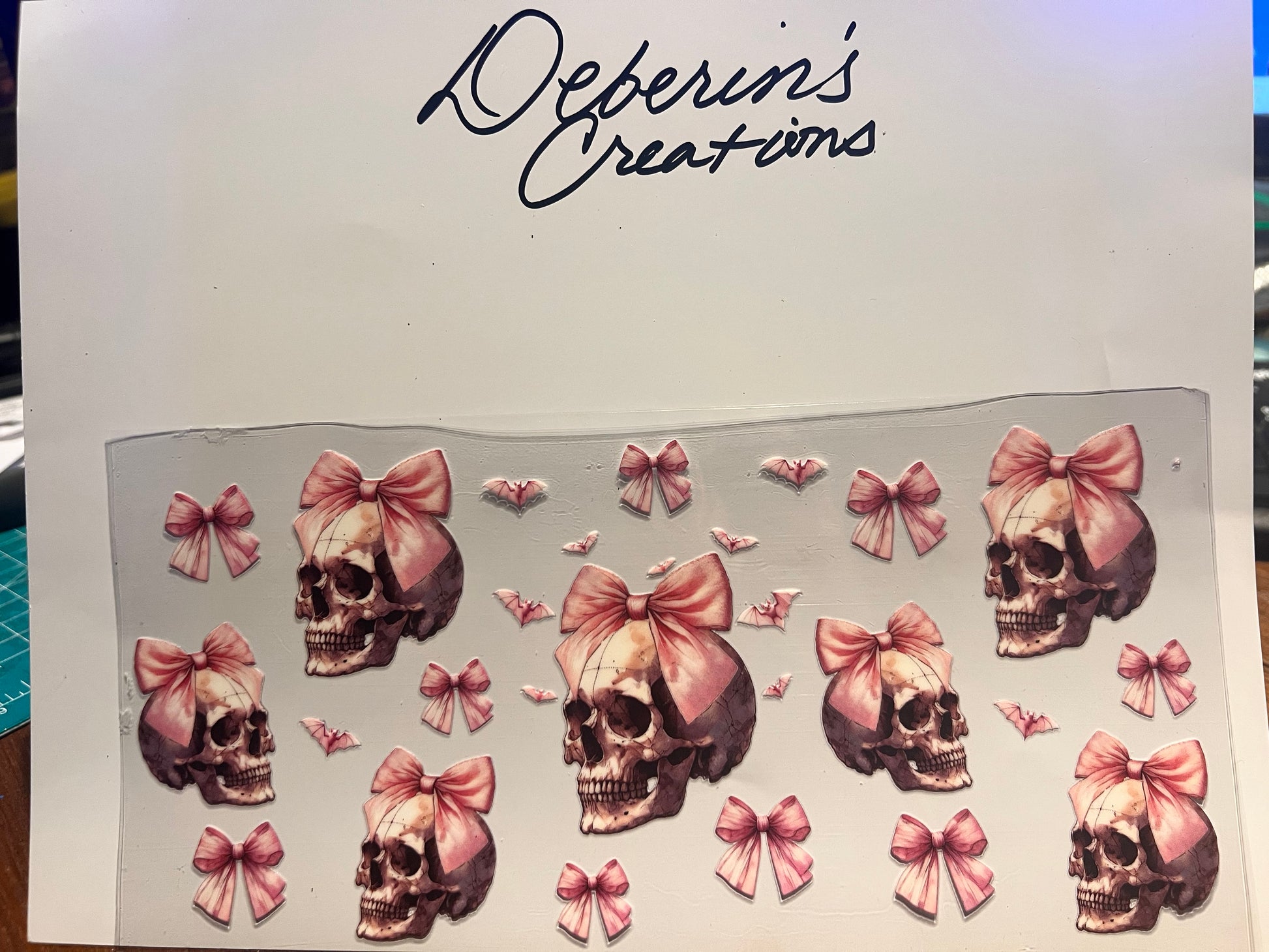 Skulls - Pink skulls big