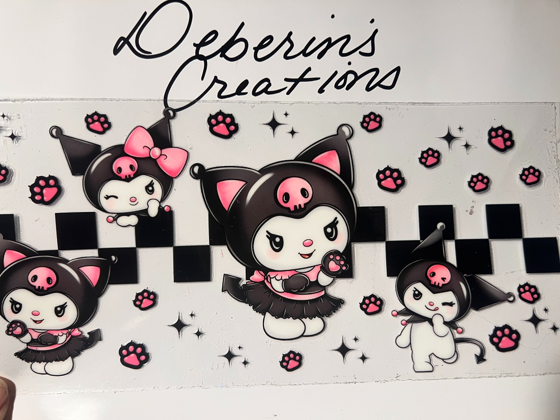 Character - HK black