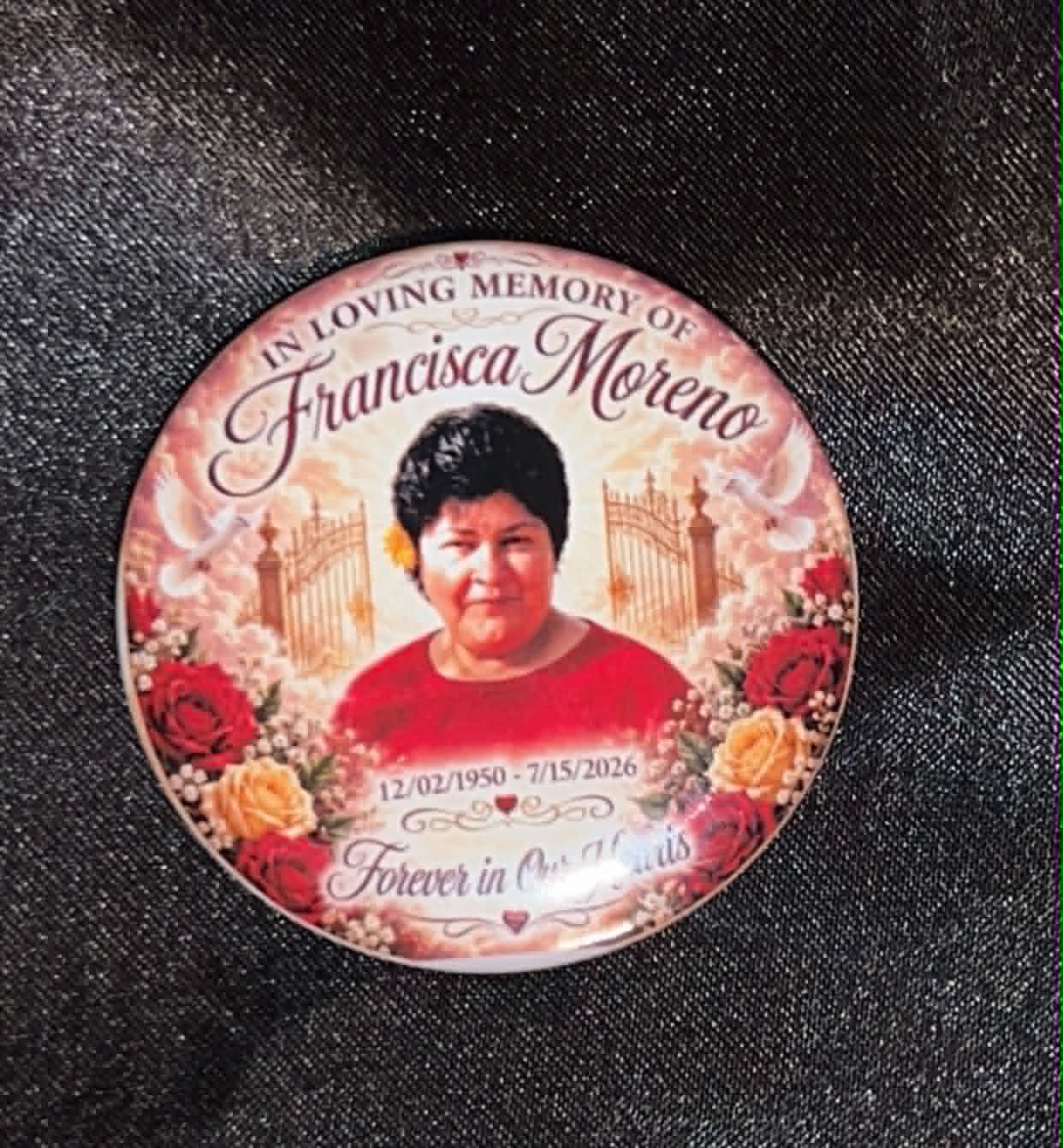 Memorial Button Single (2.25 inch)