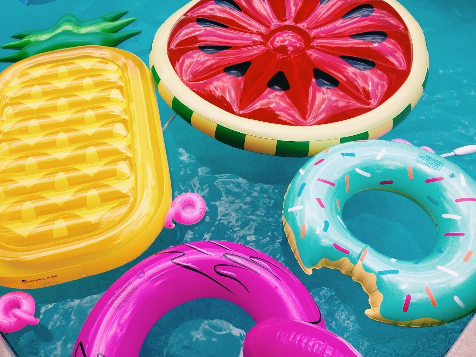 Pool - Floaties